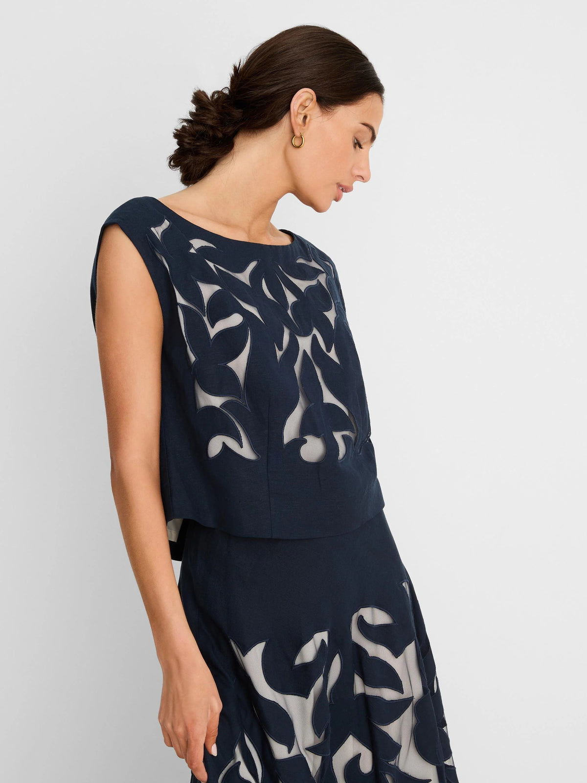 Gold Label Antibes Linen Cut Out Top