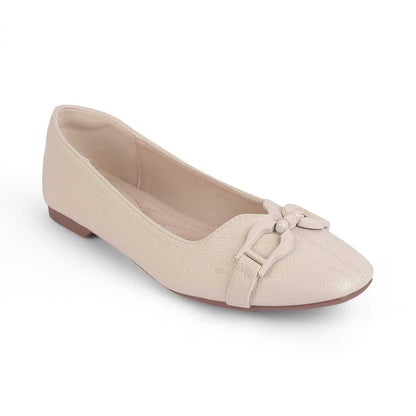 Fare White Women's Almond Shape Ballerinas Tresmode