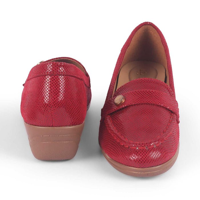 Marcoval Red Women's Glossy-finished Wedge Loafers Tresmode