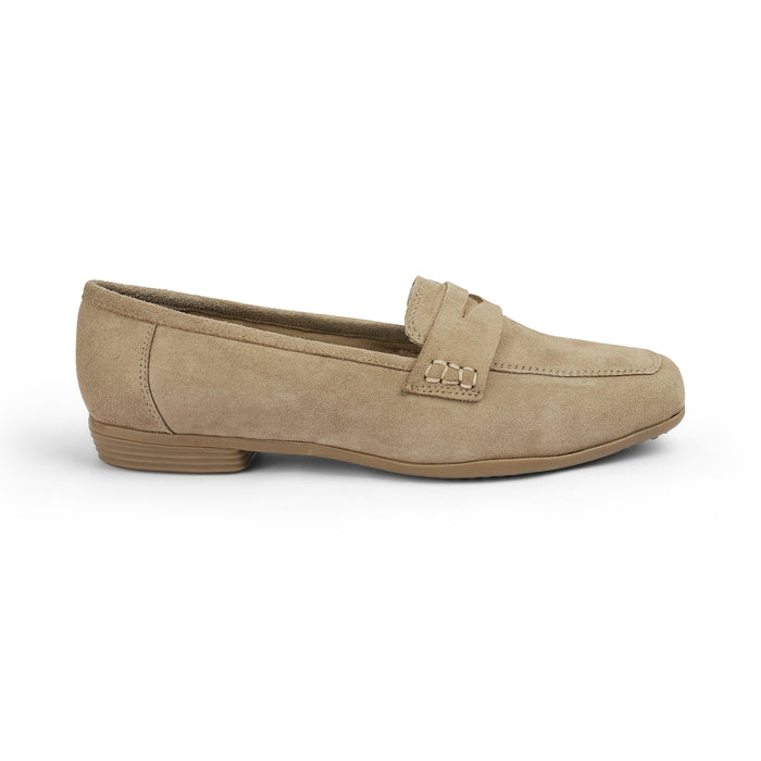 Women's Beige Loafers Tresmode