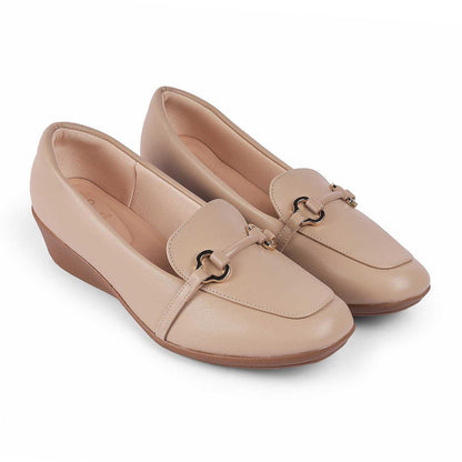 Trevy Beige Women's TPR Sole Loafers Tresmode