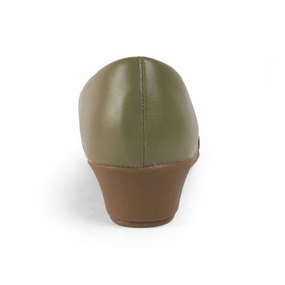 Trevy Green Women's Round Shape Loafers Tresmode