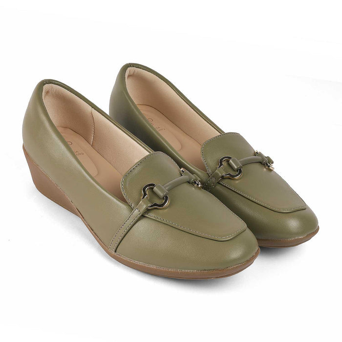 Trevy Green Women's TPR Sole Loafers Tresmode